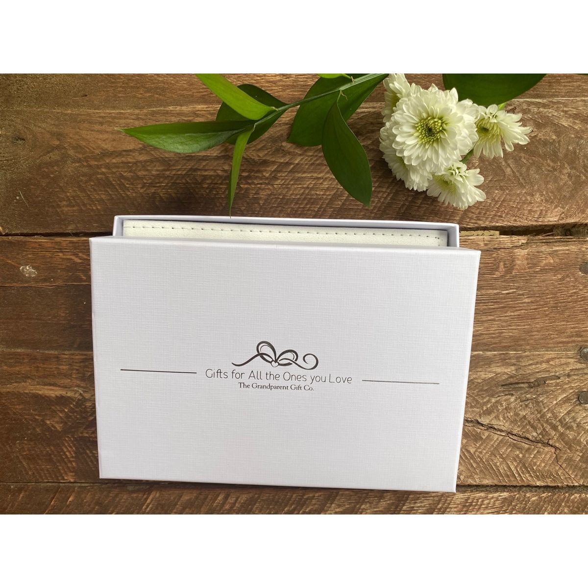 High quality white box with linen finish.