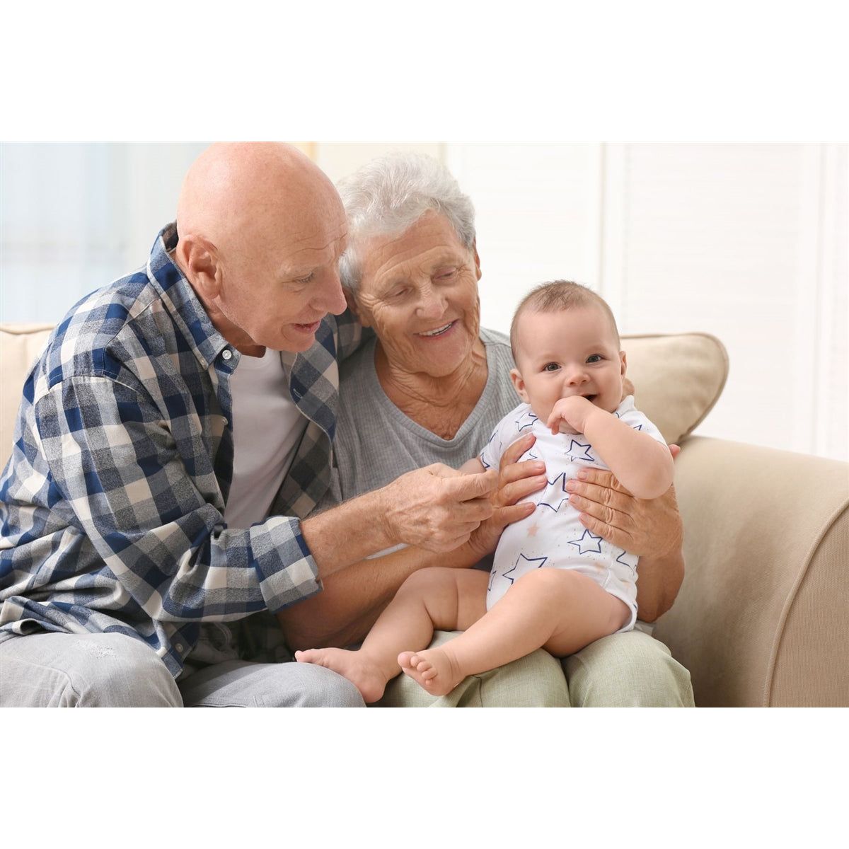 Grandparents with their first grandchild.