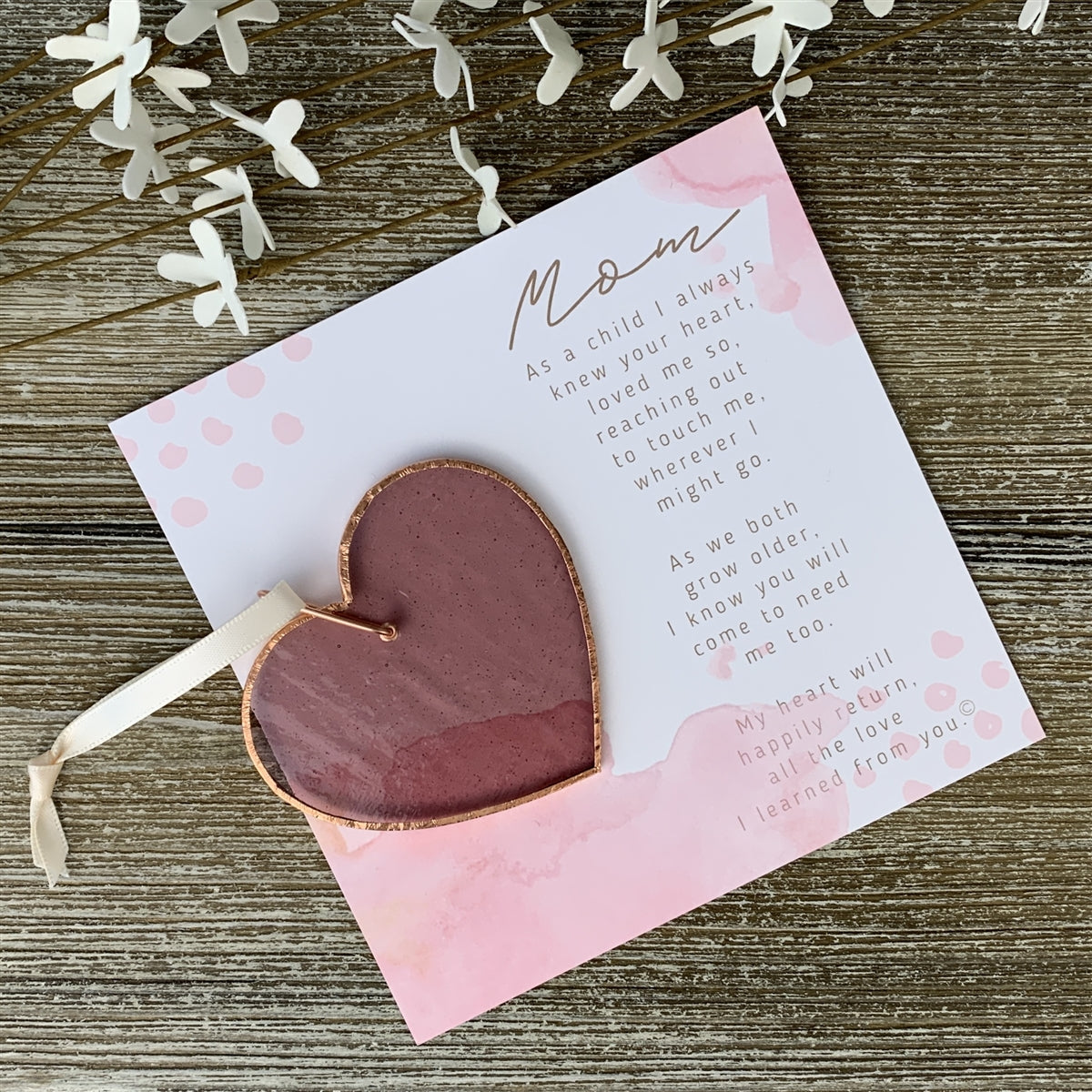 Mom artwork with poem and pink stained glass heart.